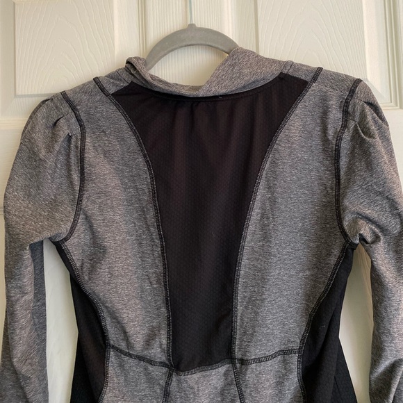 Champion quarter zip - Picture 3 of 3